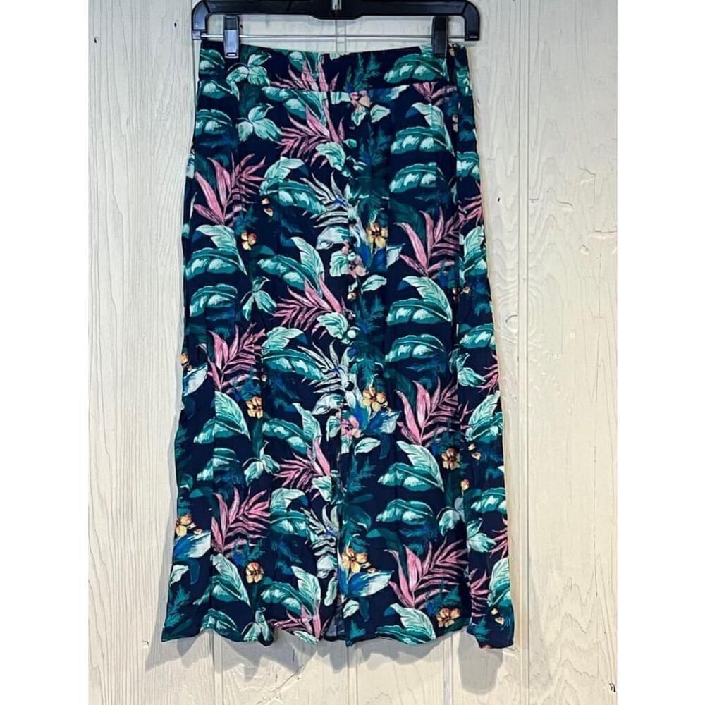 Women's LOFT Blue Floral Skirt Size S